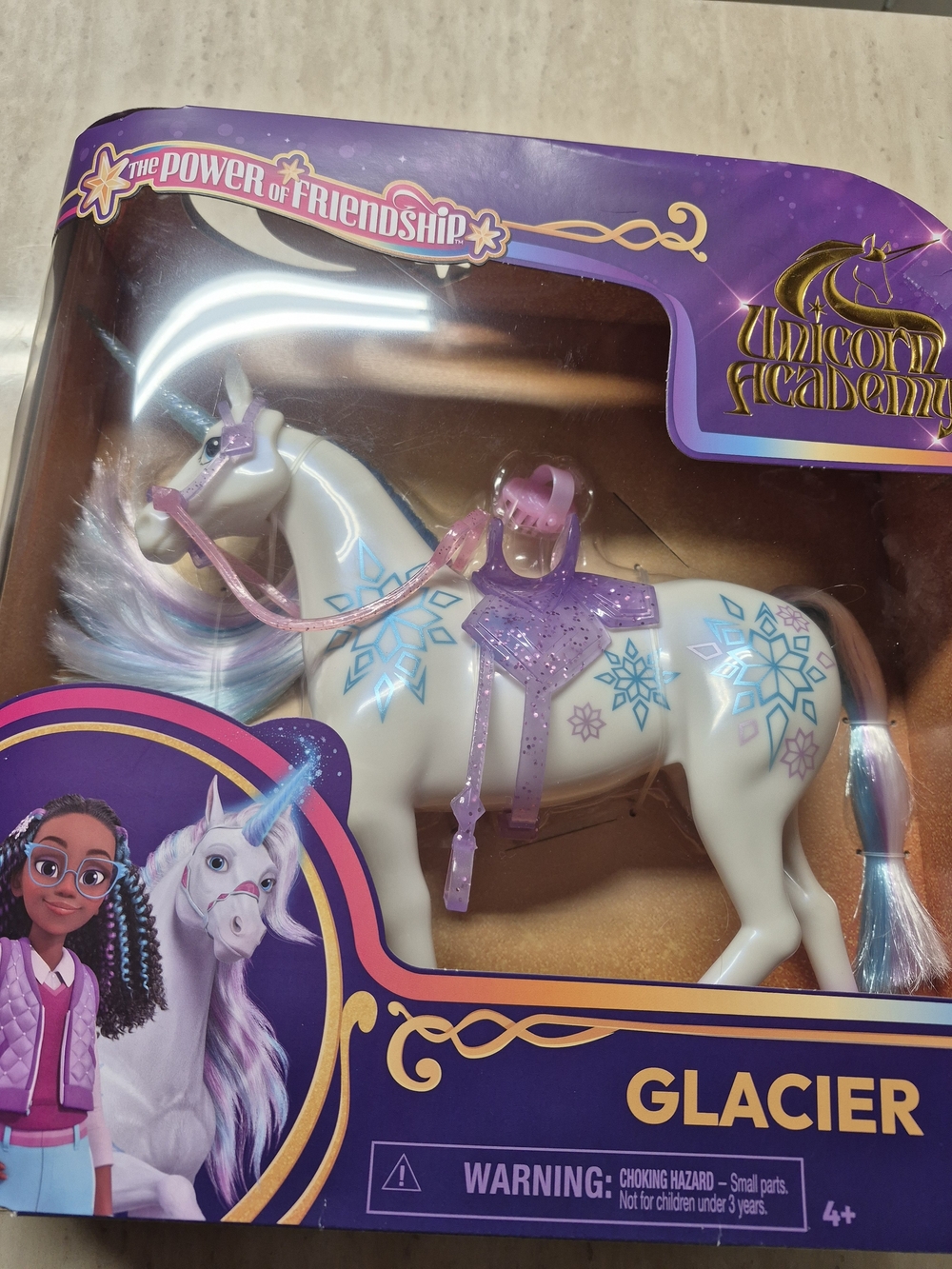 Unicorn Academy Glacier White Play Horse with Purple Accessories